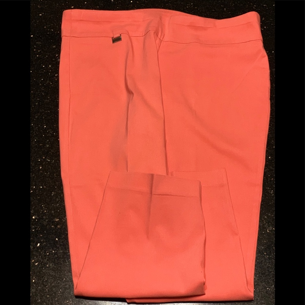 Alfani Capri pants